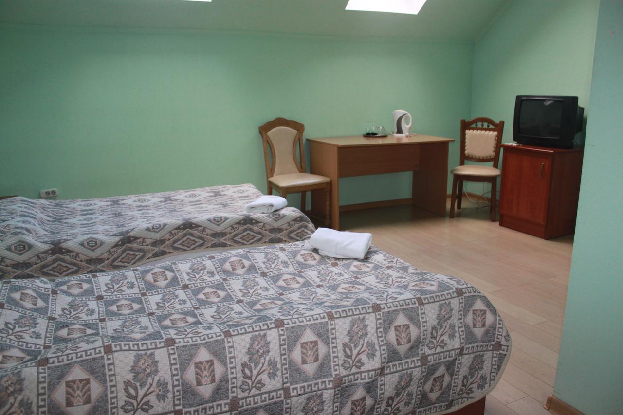 Mini-Hotel Verhovina Киев Екстериор снимка