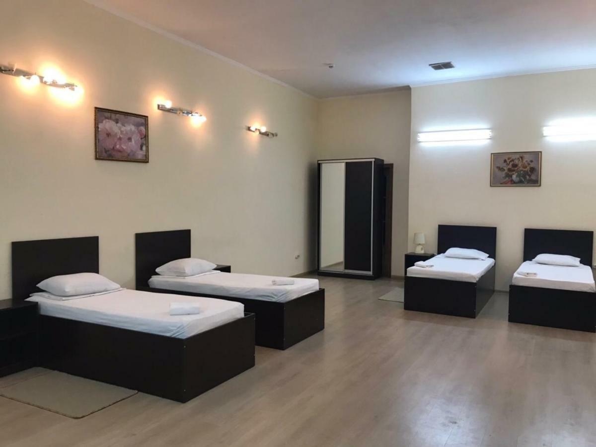 Mini-Hotel Verhovina Киев Екстериор снимка